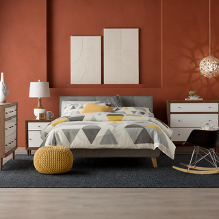 Grevane Luing Tufted Platform Bed