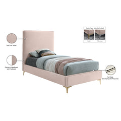Angle | Three-quarter view of the Grevane Snarravoe Upholstered Platform Bed