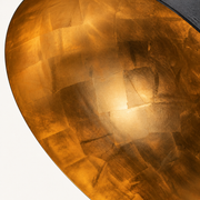 Interior finish | close view of the gold-leaf lining and its seams