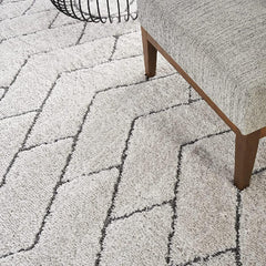 Polyester Shag Area Rug, 7'10" x 9'10" in Ivory