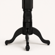 Pedestal detail | close-up on the turned pedestal base and curved feet