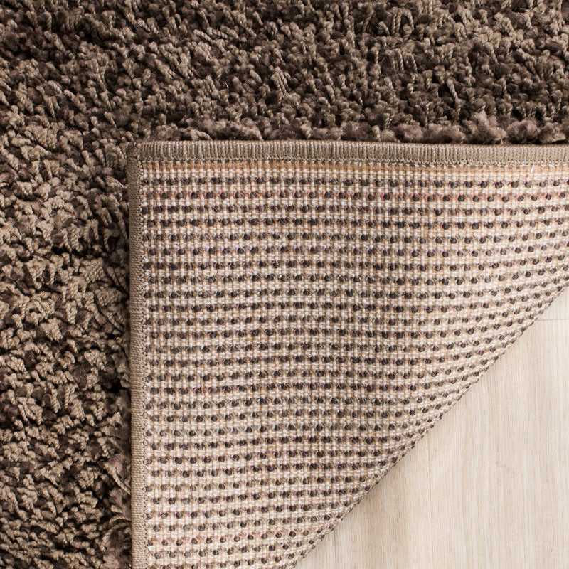 Close up | the pile and finished edge, up close