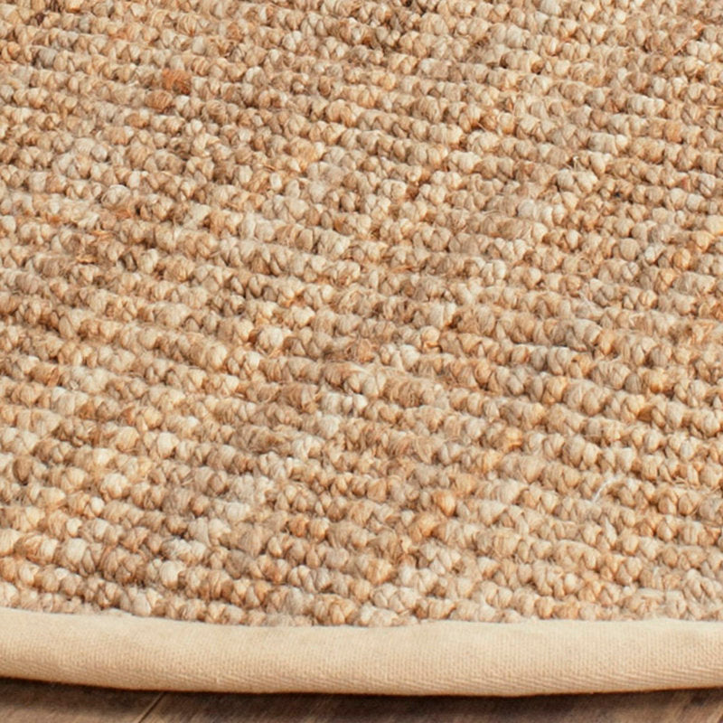 Close up | the pile and finished edge, up close