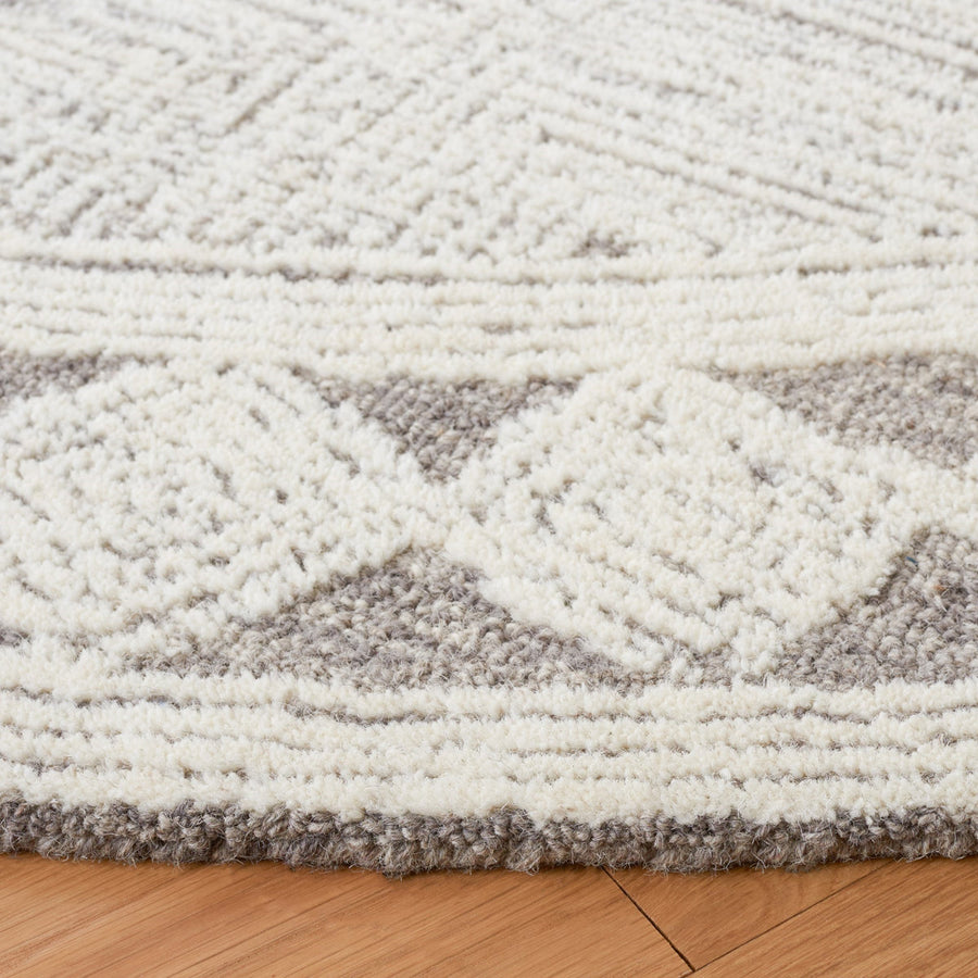 Close up | pile, border and weave detail
