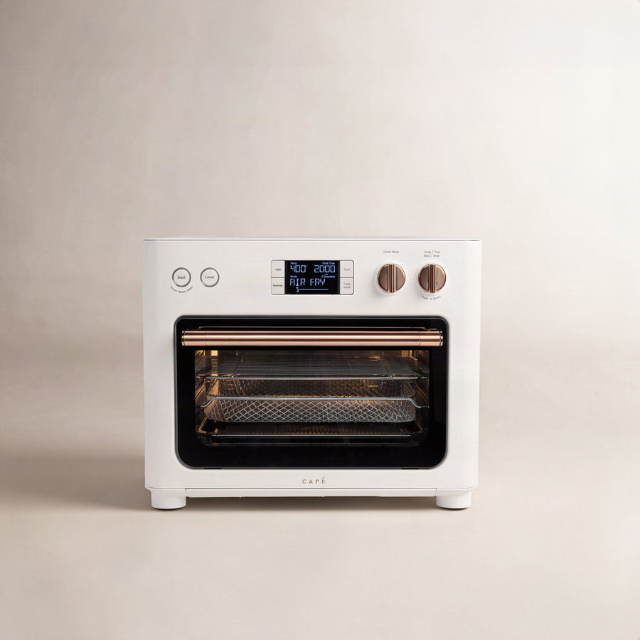 Set Contents | The air fry toaster oven with the included bake pan, air fry basket, wire rack and crumb tray