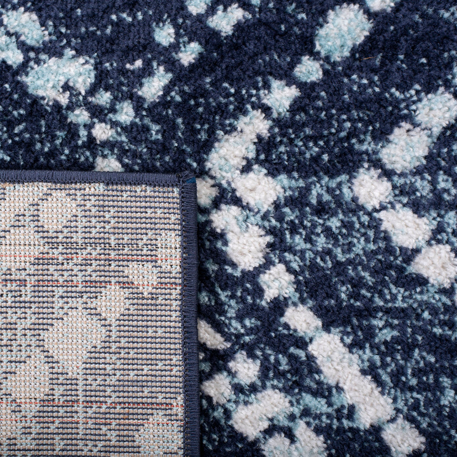 Close up | the pile and finished edge, up close