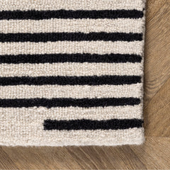 Wool Area Rug, 7'6" x 9'6" with Diamond Stripe Pattern in Ivory