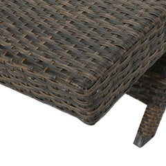 Texture | Close view of the Wulfern Ftena Wicker Chaise Lounge