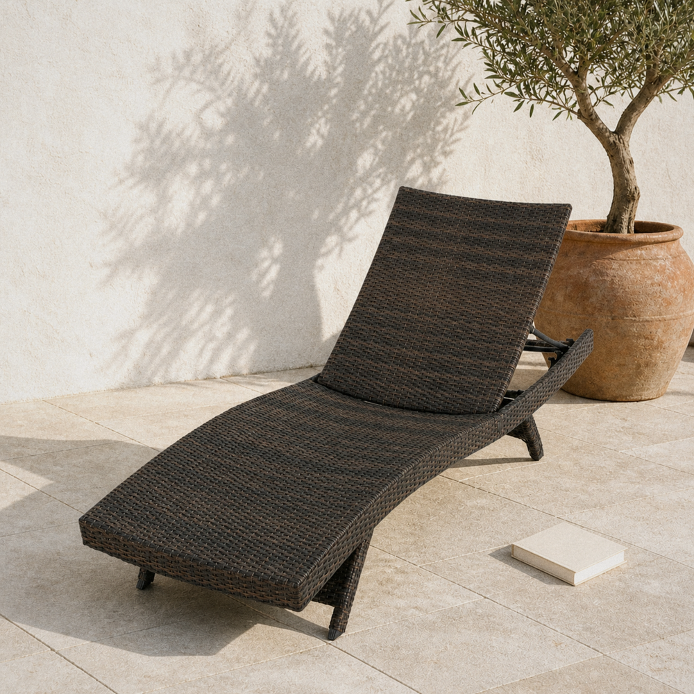 Wulfern Ftena Wicker Chaise Lounge